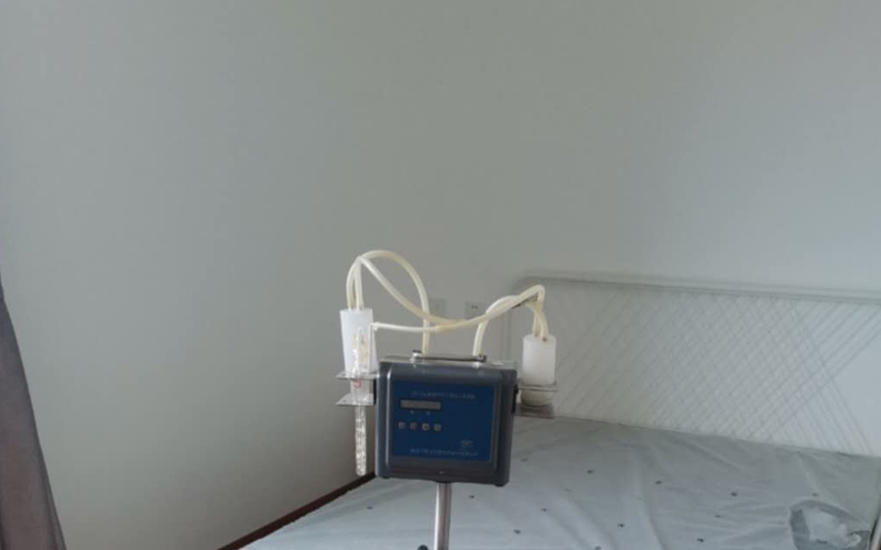 家庭室內(nèi)空氣質(zhì)量檢測(cè)現(xiàn)場(chǎng)